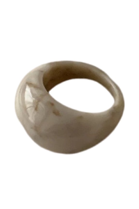 Stylish Resin Cocktail Rings Glossy Finish Lightweight Design Multiple Color Options Perfect For Everyday Jewelry