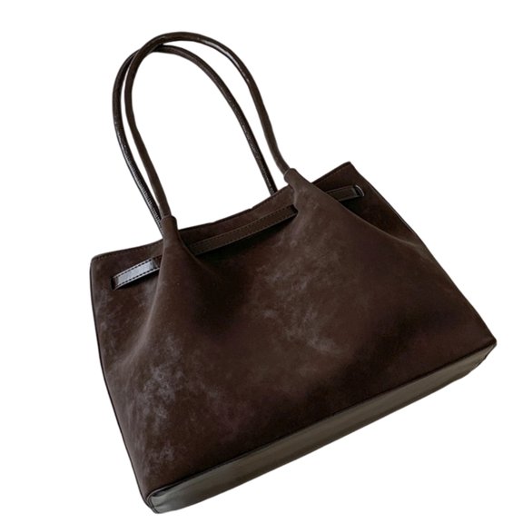 Stylish Retro Shoulder Bag For Commuting With Large Capacity Underarm Bag Perfect For Daily Essential And Office Use