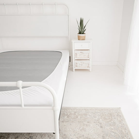 Stylish Sleek Stretchable Easy on Box Spring Cover Twin size - White