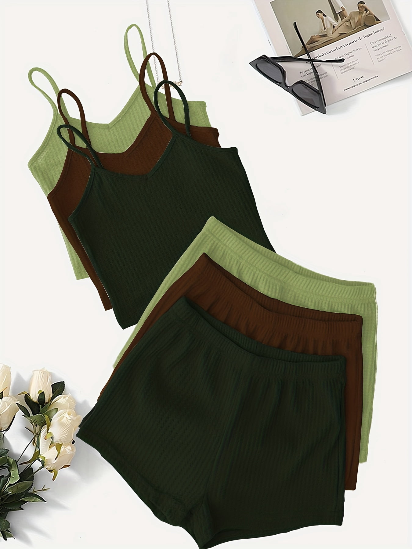 Low-Neck Sleeveless Stretchy Tank Top