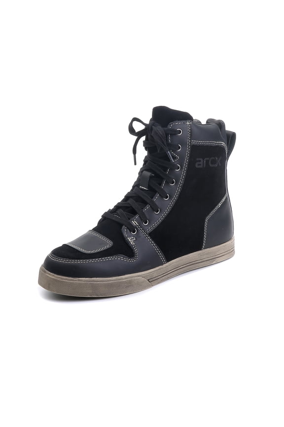 Stylish motorcycle boots - Classic design, comfortable and breathable, suitable for both daily commuting and casual riding,black,42