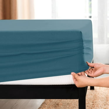 Subrtex Bedding Fitted Sheet Stain Resistant Soft Brushed Microfiber Single 1 Fitted Sheet for Mattress (Full, Peacock Blue)