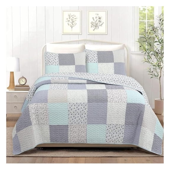 Subtle Blue Checker Cottage Quilt Bedding Set – 3‑Piece 100% Cotton Reversible Patchwork Quilt with Shams, Lightweight All‑Season Bedspread for King