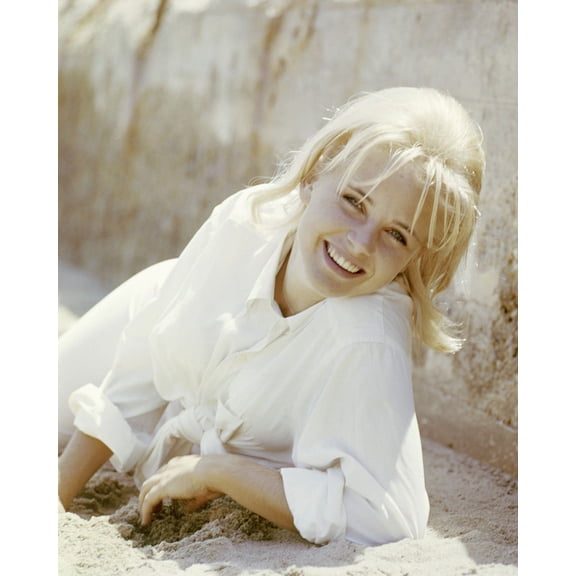 Sue Lyon Blonde Hair Young Smiling Portrait On Beach 24X36 Classic Hollywood Poster