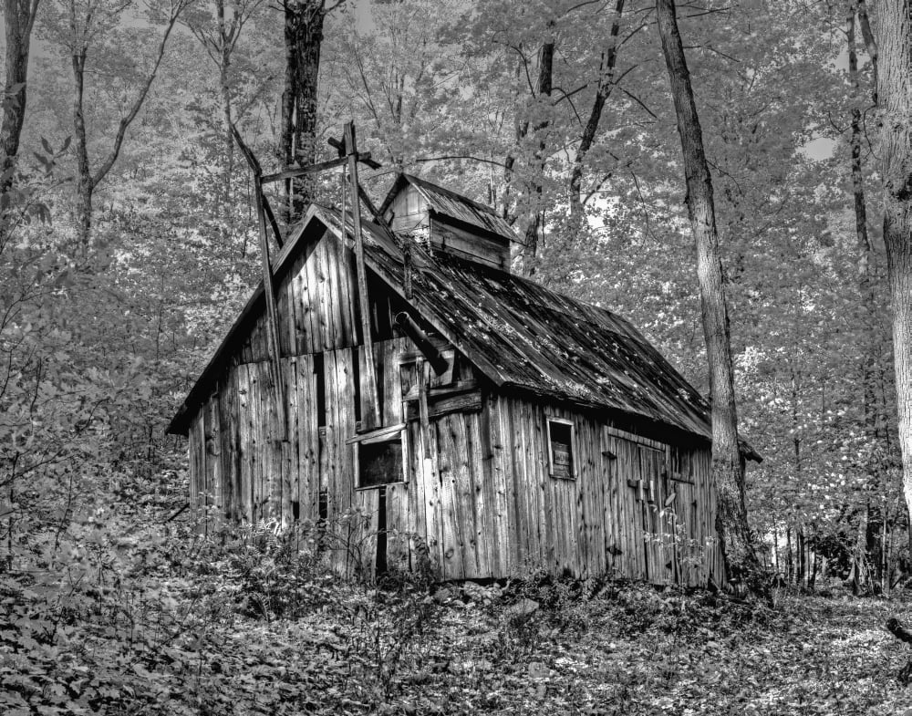 Sugar house in autumn Waterloo Quebec Canada Canvas Art - David Chapman Design Pics (34 x 26)