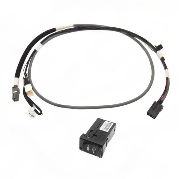 Suitable for Toyota Camry RAV4 Highlander/Levin/Crown/Ruizhi USB AUX adapter cable conversion cable