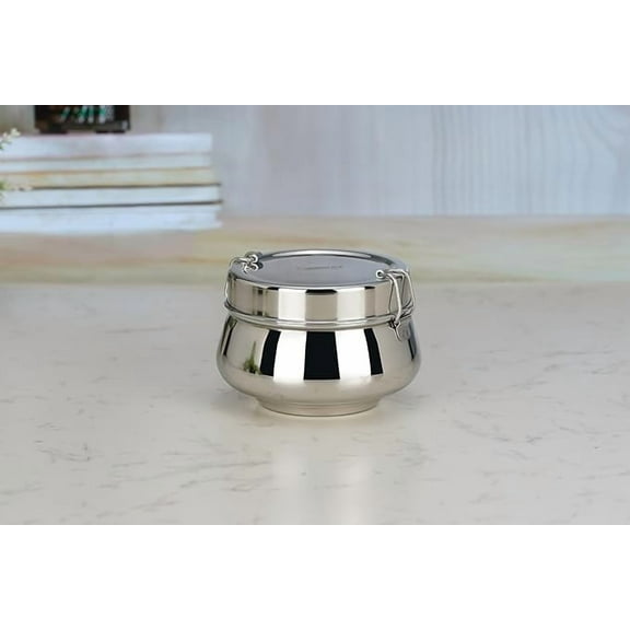 Sumeet Stainless Steel Big Size Lunch Pack Tiffin Box with Steel Separator Plate and Locking Clip, 11.5cm Dia, 650ml, Pack of 1, Silver