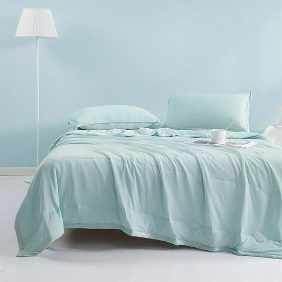 Summer Cool Quilt, Air Conditioner Quilt for Hot Weather, Washable Thin Quilt, Soft, Breathable, Ideal for Summer Nights, Keeps You Cool and Comfortable, Lightweight Cooling Fabric
