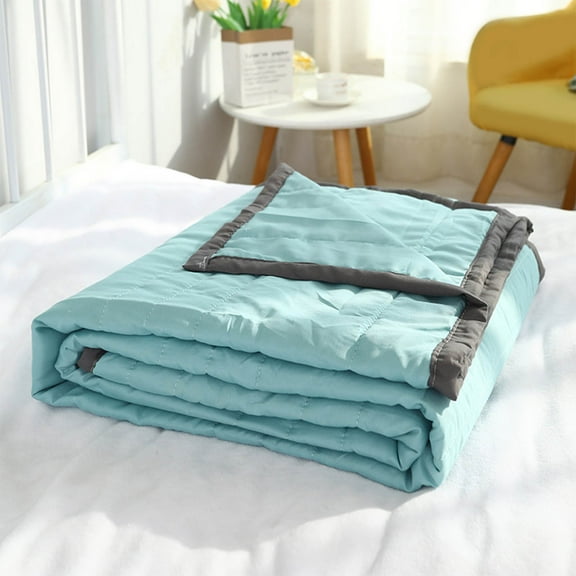 Summer Cooler Quilt for Hot Sleepers and Night Sweats, chilling Blanket Double Sided Cold Effect light Ice Fiber Comforter for All-Season, Breathable Summer Quilt 55.1x78.7 in