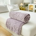 thumbnail image 1 of Summer Cooler Quilt with Double Sided Cold Effect Fiber, All Season Blanket for Temperature Regulation and Heat Absorption for Warm Nights, 1 of 6