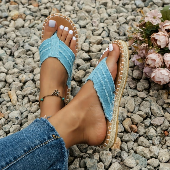 Summer New Flat Clip Toe Fisherman Shoes, Boho Outer Wear Sandals Slippers, Thick Bottom Solid Color Round Toe Buckle Strap Sandals, Stylish Outer Wear Woven Beach Sandals For Women