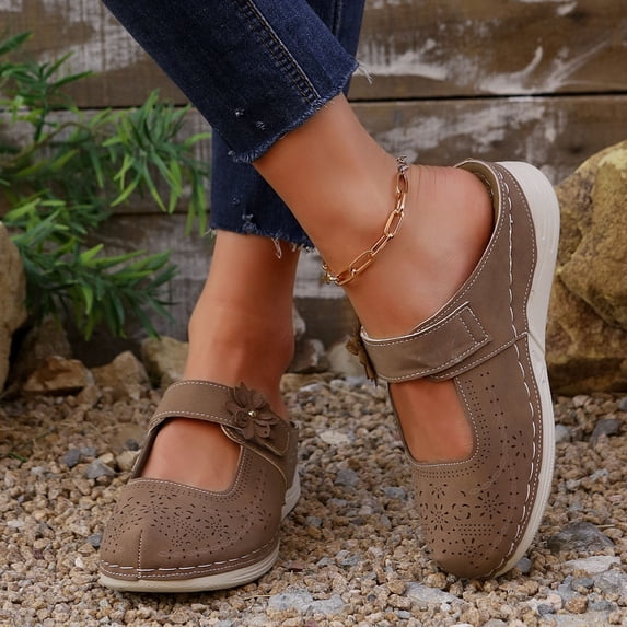 Summer Sandals for Women 2026 Casual Summer New Thick-Soled Wedge Heel Hollow Breathable Sandals