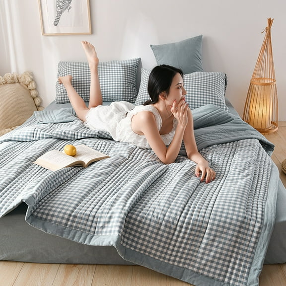 Summer Savings Lightweight Summer Comforter Hypoallergenic Machine Washable Premium Soft Microfiber Fabric Perfect for Bed Couch Sofa Summer Ice Comforter
