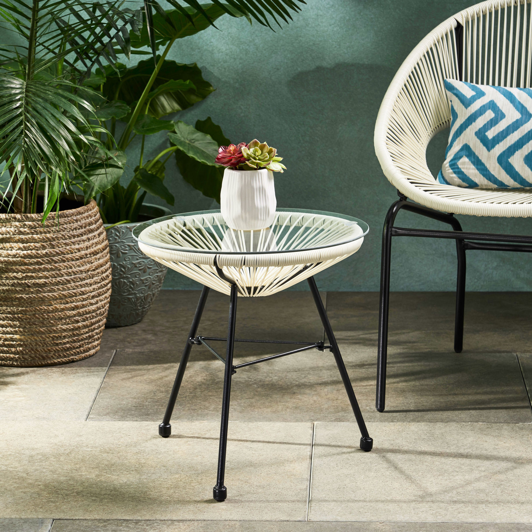 Summer Side Table | Keep Drinks at Hand in Outdoor Areas | Polyethylene ...