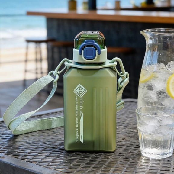 Summer Sports Plastic Water Cup with Secure Lid - Ideal for Active Use & Outdoor Activities, Durable Design for Hydration, Stylish Look for Students and Professionals, Superior Temperature Control