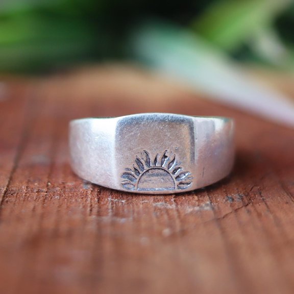 Sun Engraved Silver Ring, 925 Sterling Silver Ring, Wide Band Ring, Handmade Ring, Sun Symbol Ring, Everyday Ring, Statement Ring, Gift Item