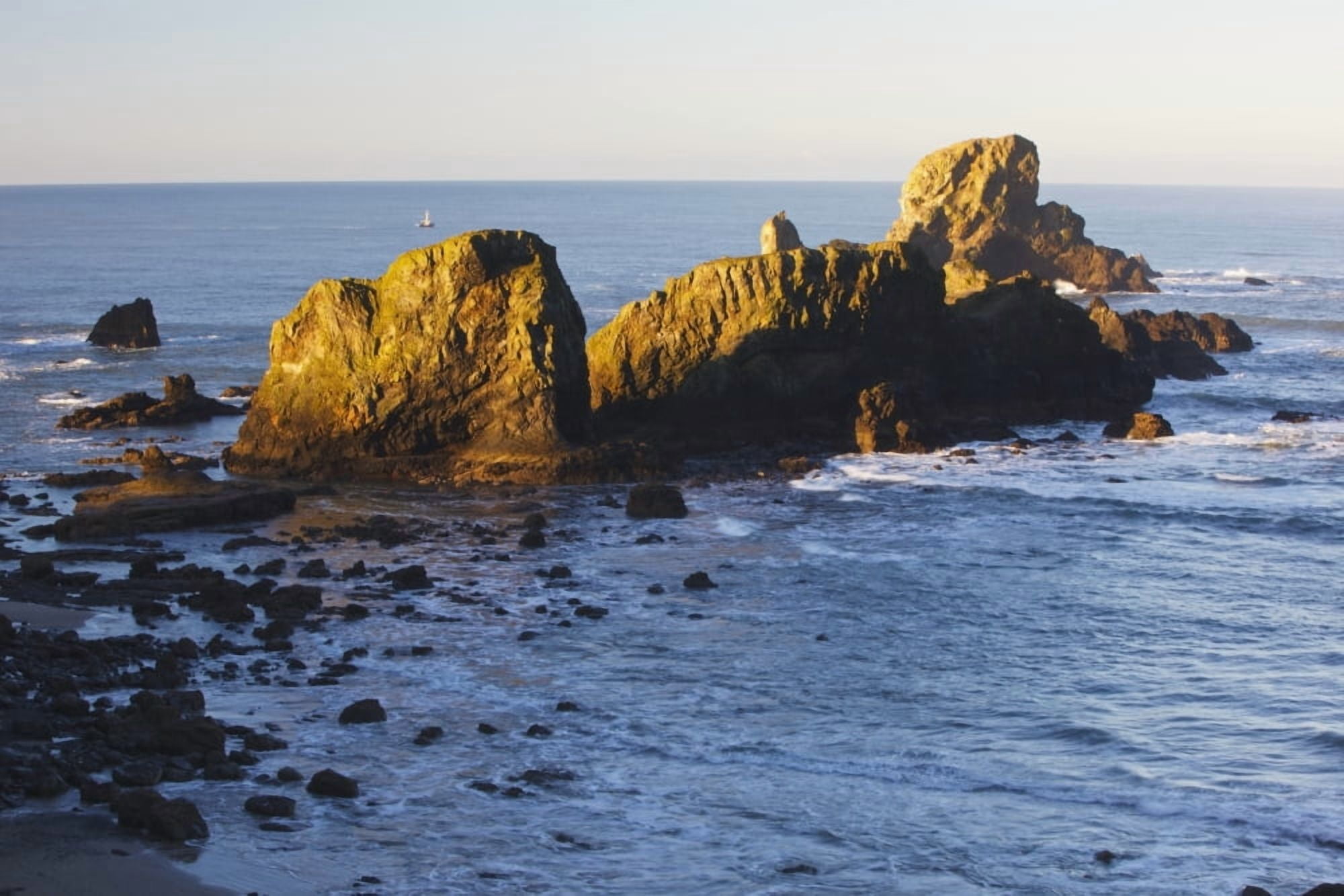 Sun Shining On The Rocks At Sunrise At Ecola State Park Oregon United States Of America Canvas Art - Craig Tuttle Design Pics (19 x 12)