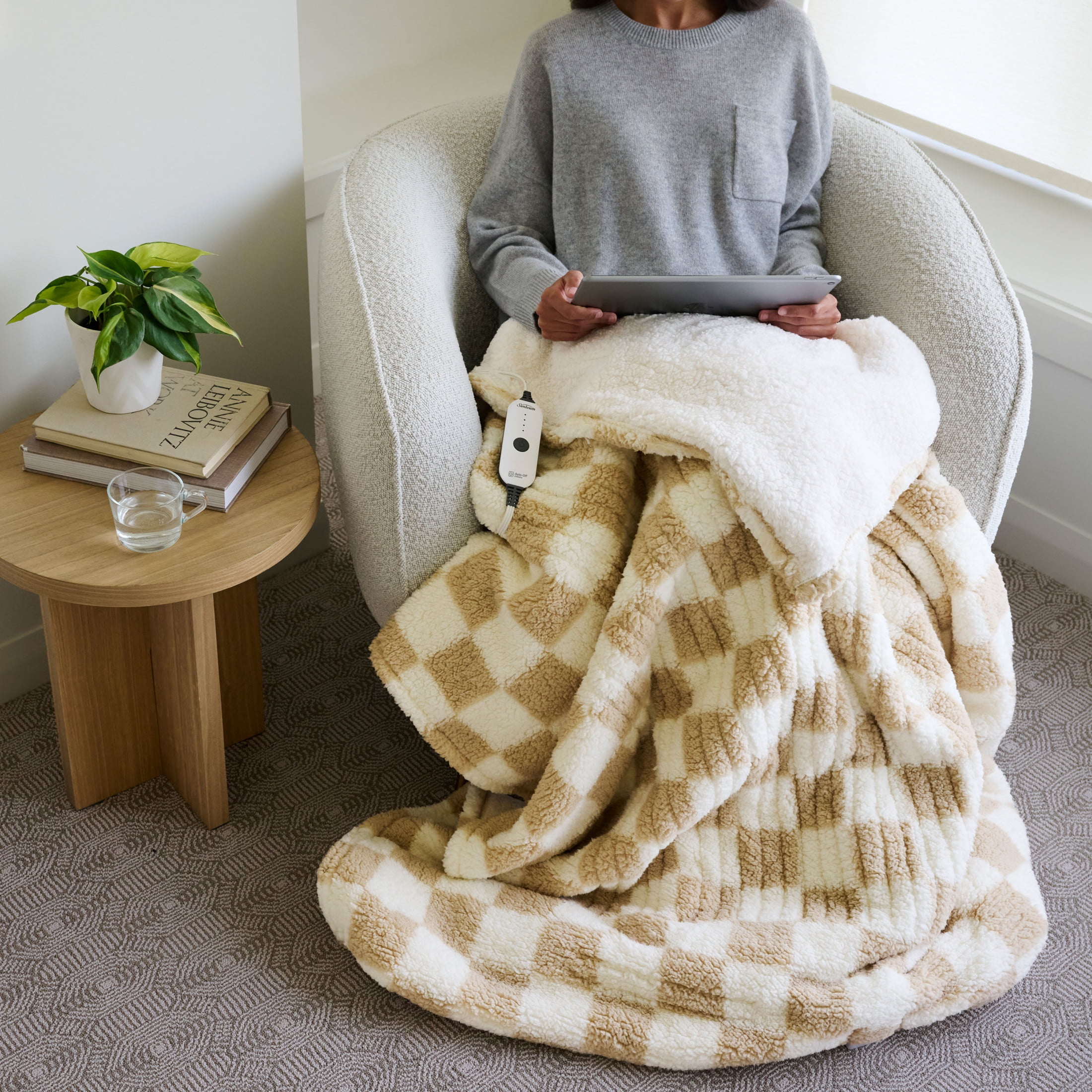 Sunbeam Throw Nordic Sherpa with FootPocket, Fog Checker Board 4 Heat Settings, 4-Hour Auto Shut-Off, Electric Heated Blanket, 50