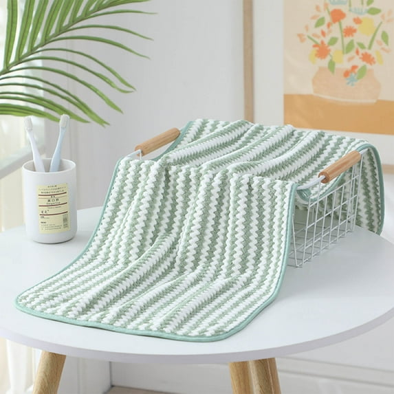 Suncoda Bath Towels, Coral Velvet Towel 70 x 35 CM Extra Large Bath Towels, Lighter Weight, Quicker to Dry, Super Absorbent, Perfect Bathroom Towels