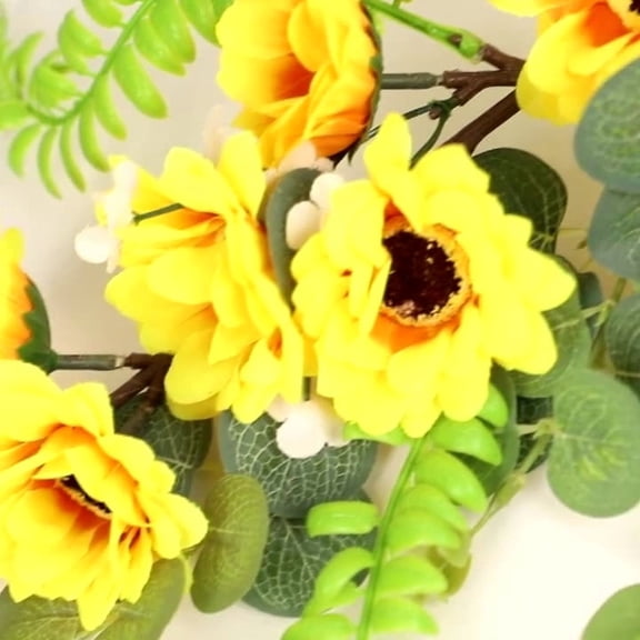 Sunflower Wreath, Spring Summer Wall Decor, Artificial Hanging Garland with Pendants for Front Door, Indoor Outdoor Home Decoration, 1 Piece