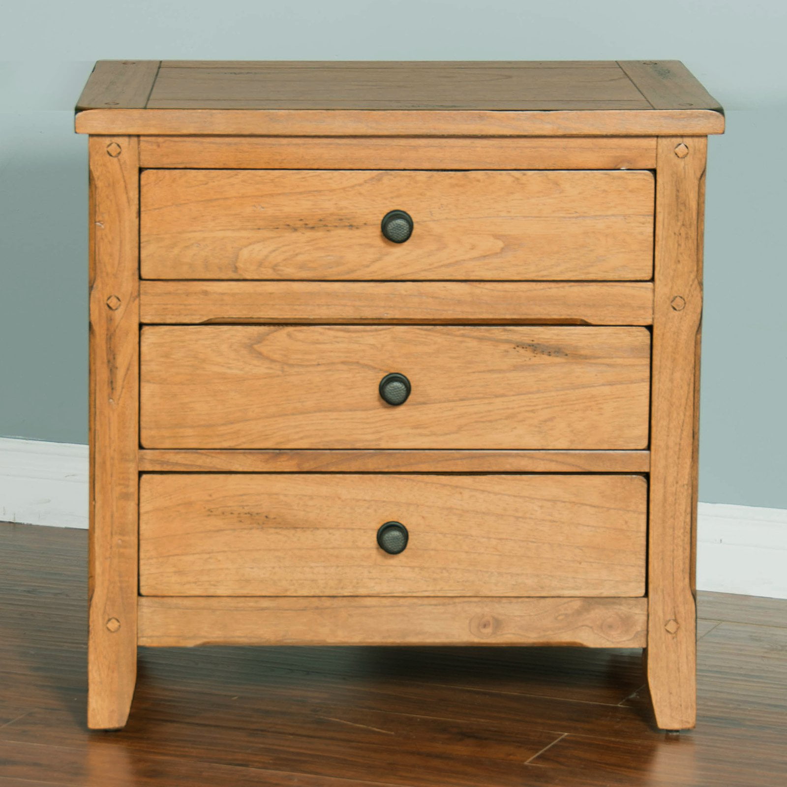 Sedona 29" Rustic Oak 3-Drawer Traditional Nightstand