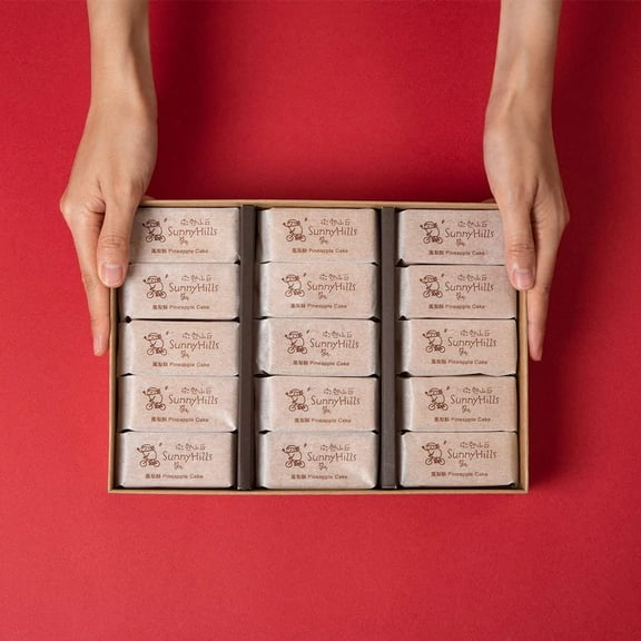 SunnyHills Pineapple Cake Best Taiwanese Gift - Fresh Stock (15pcs)