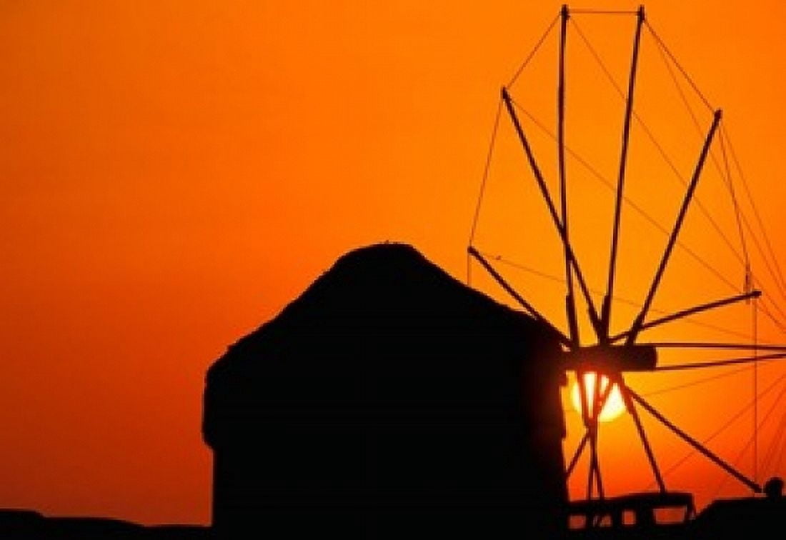 Sunrise with Mykonos Windmills Mykonos Cyclades Islands Greece Canvas Art - Walter Bibikow DanitaDelimont (24 x 15)