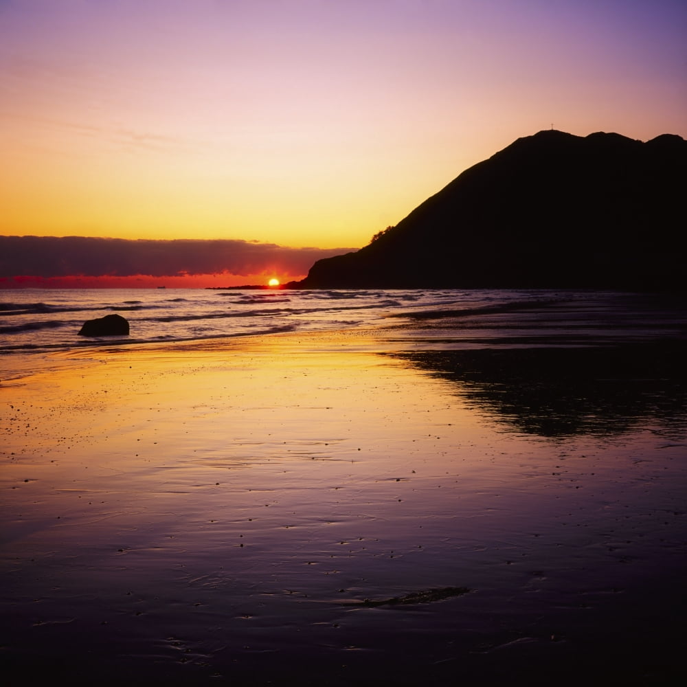 Sunset And Sea Canvas Art - The Irish Image Collection Design Pics (15 x 15)