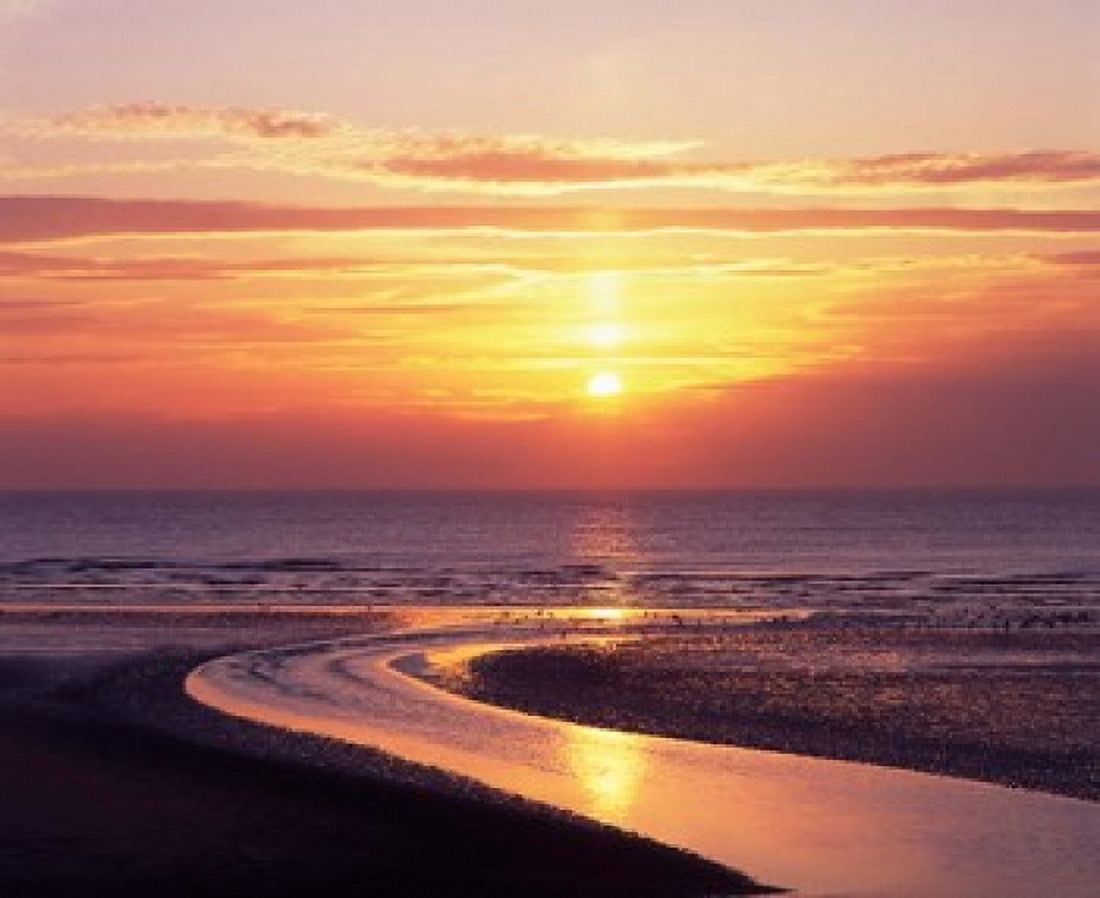 Sunset Blackpool Lancashire England Canvas Art - Paul Thompson DanitaDelimont (35 x 29)
