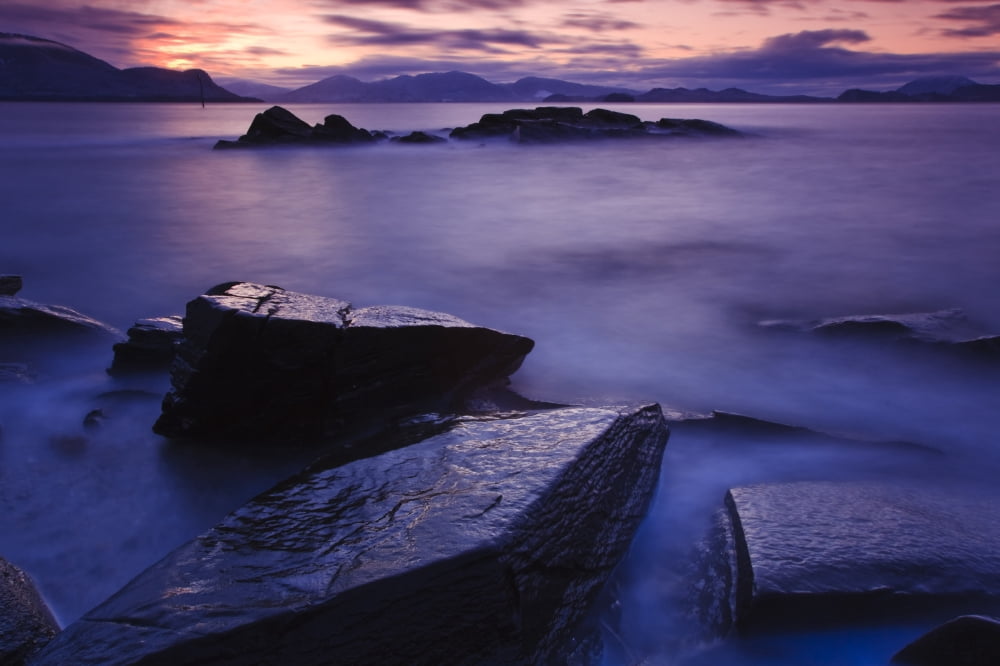 Sunset Illuminates Fish Petroglyph Petroglyph Beach Wrangell Island Southeast Alaska Winter Canvas Art - Quentin Smith Design Pics (17 x 11)