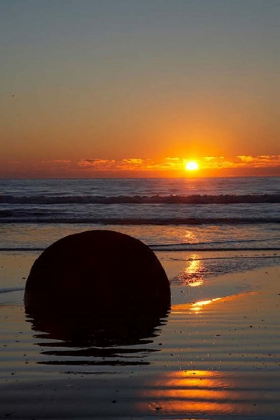 Sunset Moeraki Boulder Otago South Island New Zealand Canvas Art - David Wall DanitaDelimont (24 x 35)
