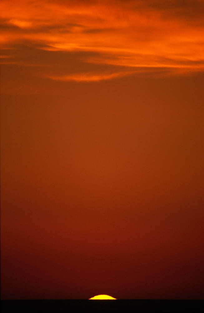 Sunset Over Pacific Ocean British Columbia Canvas Art - Robert Postma Design Pics (12 x 18)