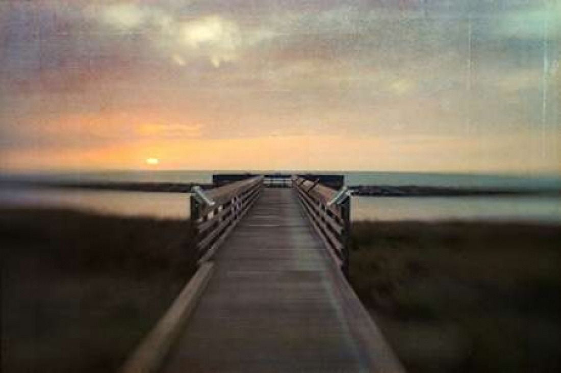 Sunset Pier Canvas Art - Dawn D Hanna (12 x 18)