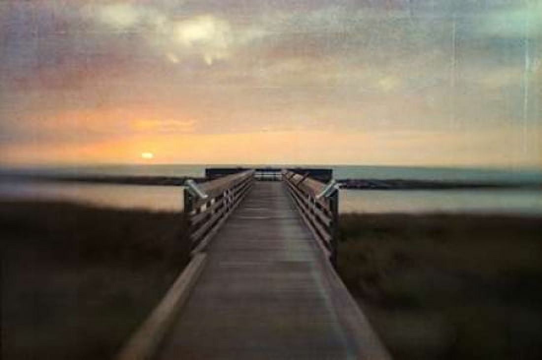 Sunset Pier Canvas Art - Dawn D Hanna (24 x 36)