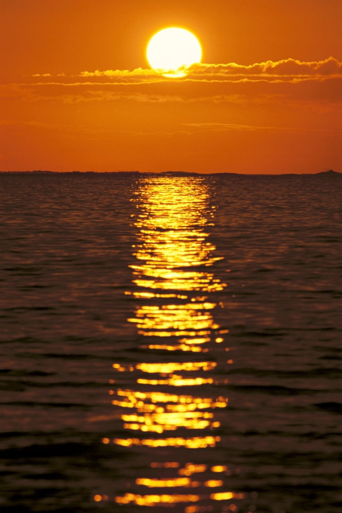 Sunset Reflections On Dark Ocean Water Sun Ball In Orange Sky Canvas Art - Tomas del Amo Design Pics (12 x 19)