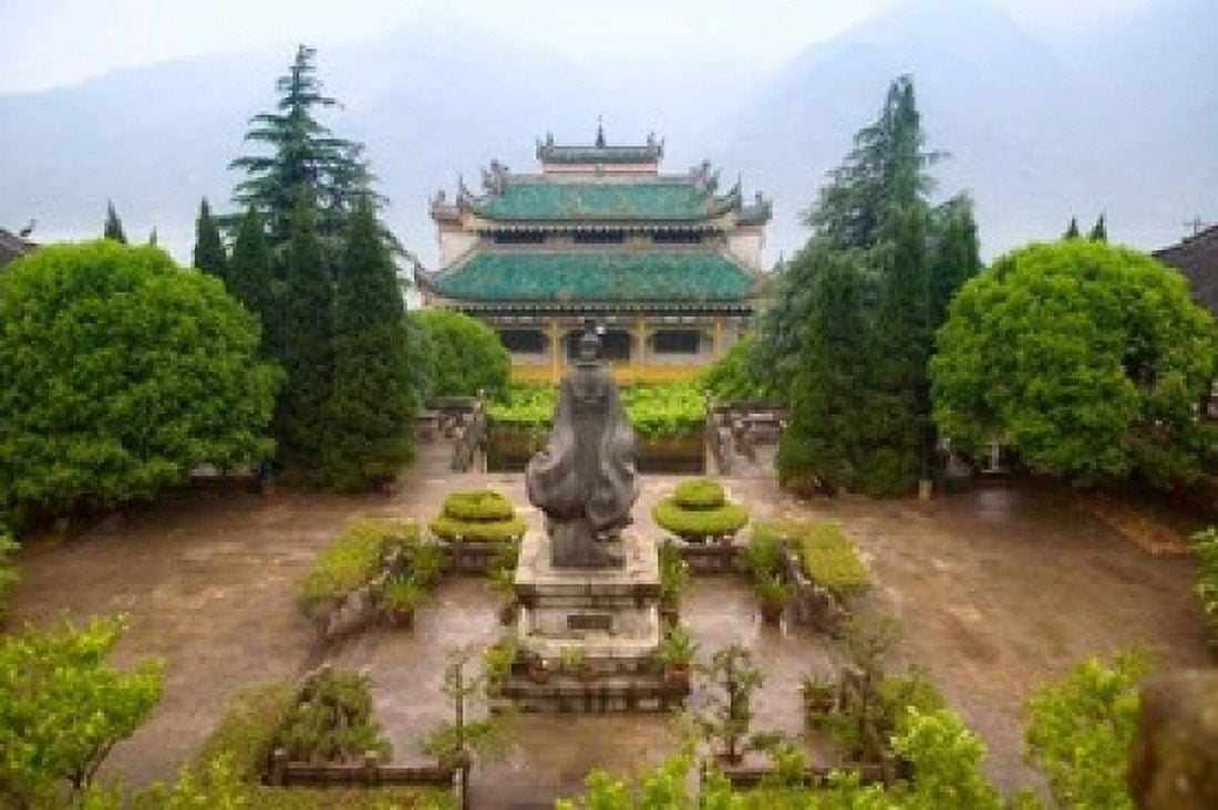 Sunset View of Qu Yuan Temple Yangtze River China Canvas Art - Keren Su DanitaDelimont (24 x 15)