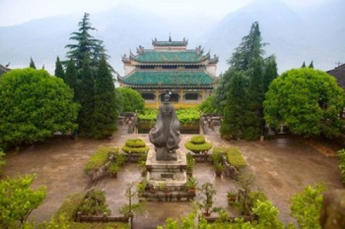 Sunset View of Qu Yuan Temple Yangtze River China Canvas Art - Keren Su DanitaDelimont (35 x 24)