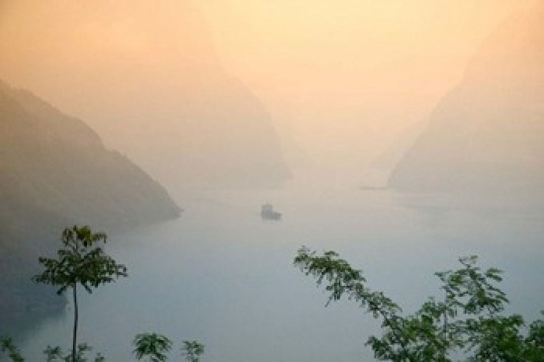 Sunset View of Xiling Gorge Three Gorges Yangtze River China Canvas Art - Keren Su DanitaDelimont (35 x 24)