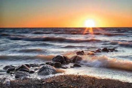 Sunset at Blue Point Canvas Art - Daniel J Bellyk (12 x 18)