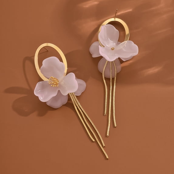 Sunyuer 14K Gold Plated Vintage Big Flower Long Tassel Drop Earrings Summer Boho Flower Piercing Earrings Bridal Wedding Crystal Shell Drop Earrings Statement Flower Stud Jewelry for Women