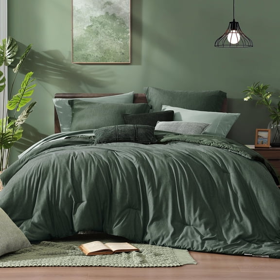 Super King Deep Forest Cationic Dyeing Reversible Bed-in-a-Bag 7-Piece Bedding Set