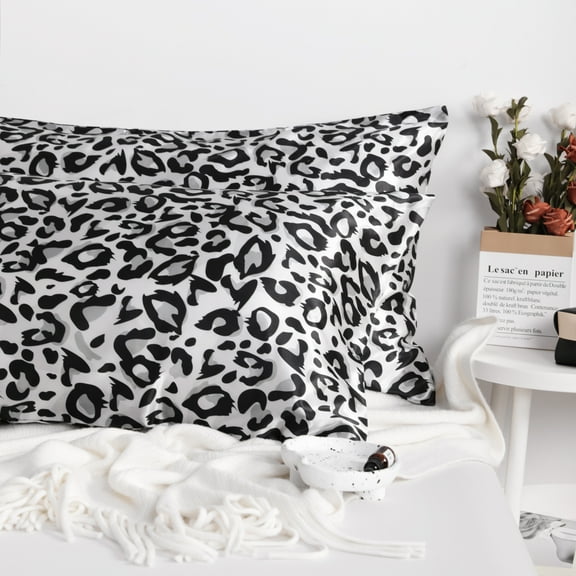 Super Soft Satin Pillowcase Set of 2, Hair-friendly Satin Pillow Case with Envelope Closure, Standard Size, 20 x 26 inches, Leopard