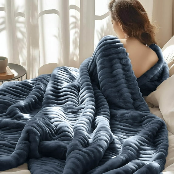 Super Soft Throw Blanket for Couch,Plush Cozy Flannel Fuzzy Microfiber Blanket Lightweight for Adults and Women,Striped Design for All Season Use on Sofa Bed Living Room