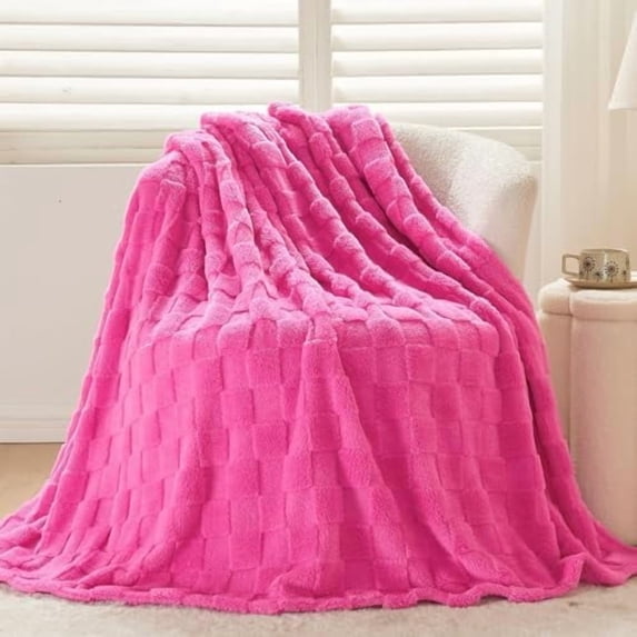 Super Soft Twin Blanket Hot Pink Premium Silky Flannel Fleece 3D Checkered Lightweight Bed Blanket All Season Use (Hot Pink Checkered, Twin(60"x80"))