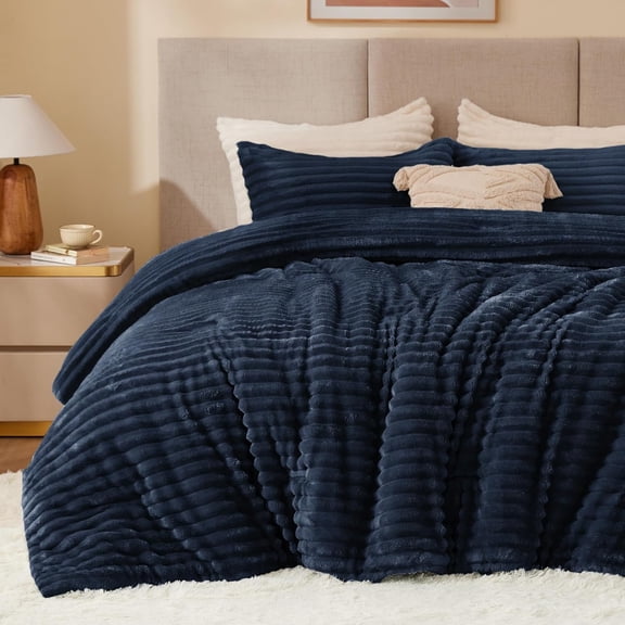 Super Soft & Warm Fluffy Navy Blue Bedding, Luxury Fuzzy Heavy Bed Set for Winter with 2 Pillow Cases