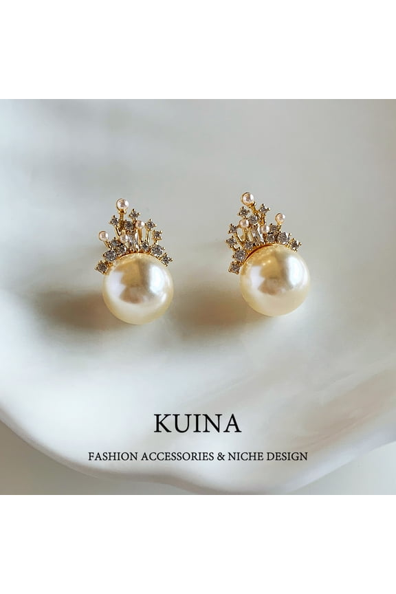 Super-flash crown pearl earrings female sterling silver needle earrings new explosive models senior sense of niche exquisite ear jewelry