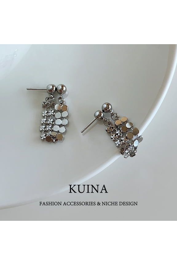 Super flash silver glitter summer earrings female temperament tassel advanced sense of pure silver needle earrings unique hundred with ear jewelry