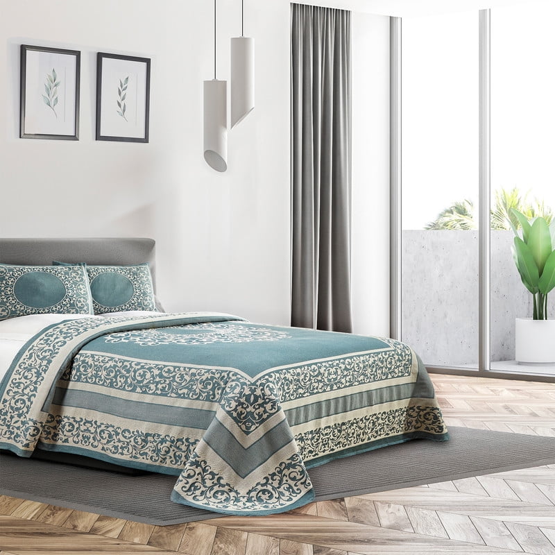Full Cerulean Blue Cotton Blend Reversible Bedspread Set