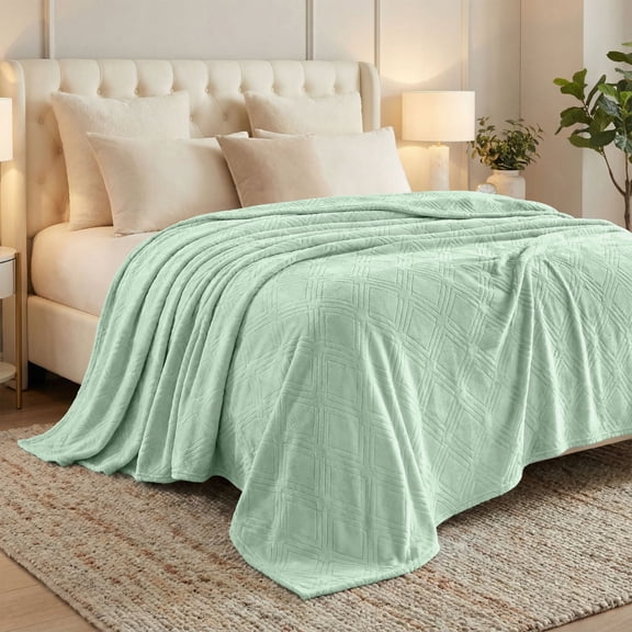Superior Alaska Diamond Fleece Blanket 50" x 60", Lightweight Soft Bed Blankets, Throw Size, Sea Foam