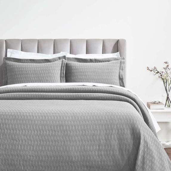 Superior Calvert Cotton Matelasse Bedspread Set, Queen, Gray